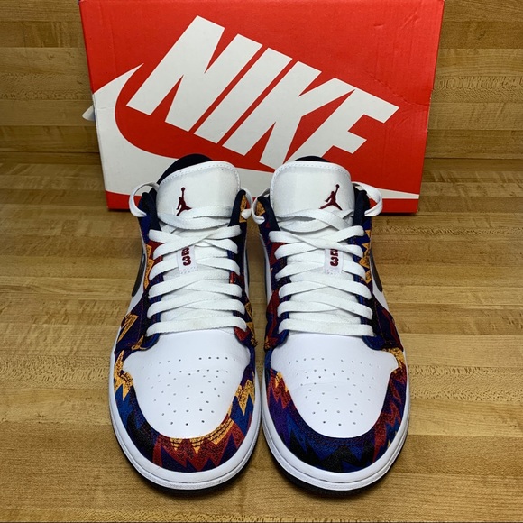 Nike Air Jordan 1 Low "Nothing But Net" Obsidian - Picture 4 of 9